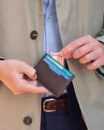 Cargar imagen en el visor de la galería, Noosa Card Holder - Brown
